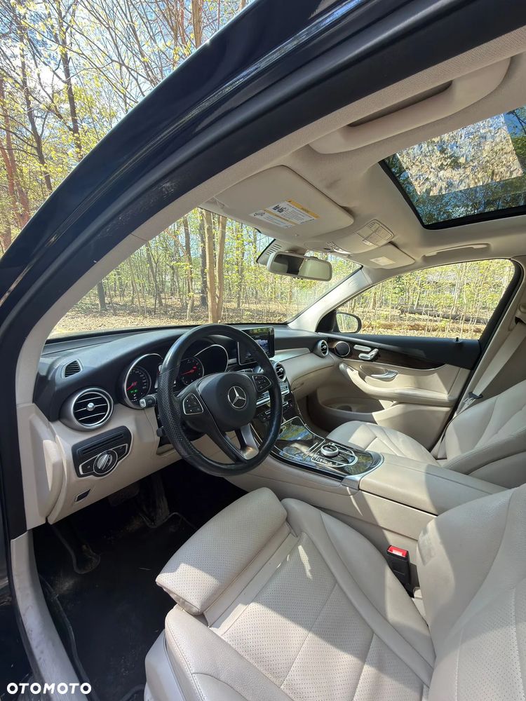 Mercedes-Benz GLC 300 4Matic 9G-TRONIC - 13
