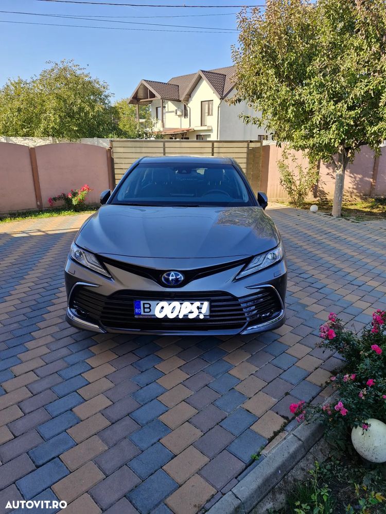Toyota Camry 2.5 Hybrid Exclusive - 2