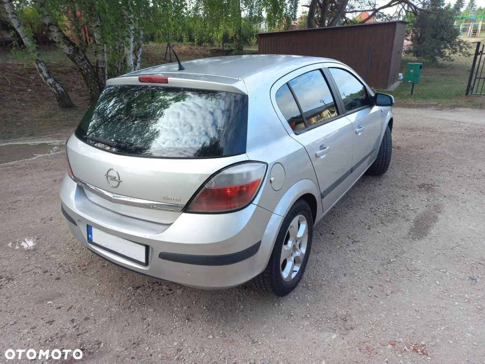 Opel Astra - 4