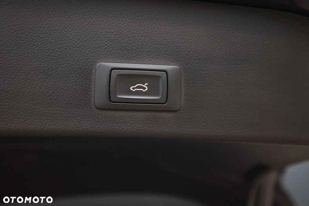 Audi A6 Avant 2.0 TDI Ultra S tronic - 22