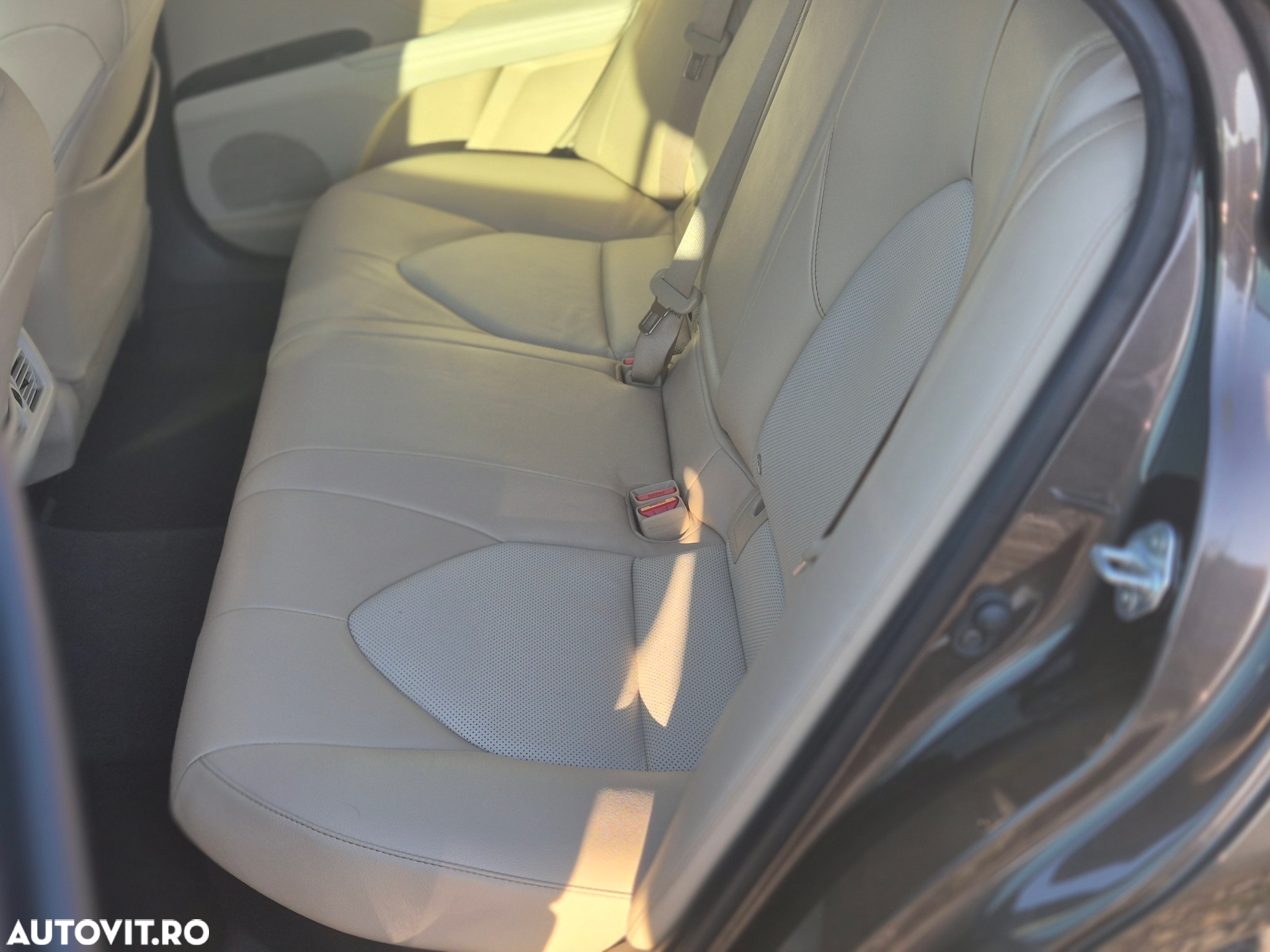 Toyota Camry 2.5 Hybrid Dynamic - 14