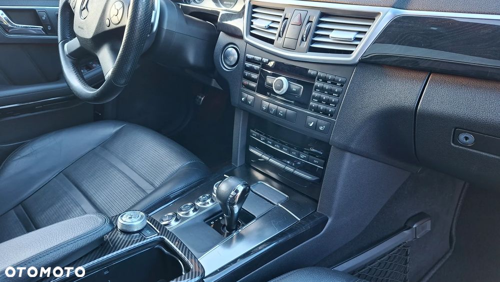 Mercedes-Benz Klasa E 63 AMG - 10
