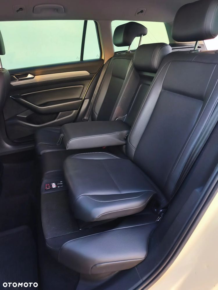 Volkswagen Passat 2.0 TDI SCR DSG Business - 8