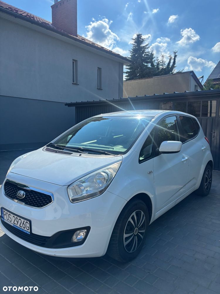 Kia Venga - 3