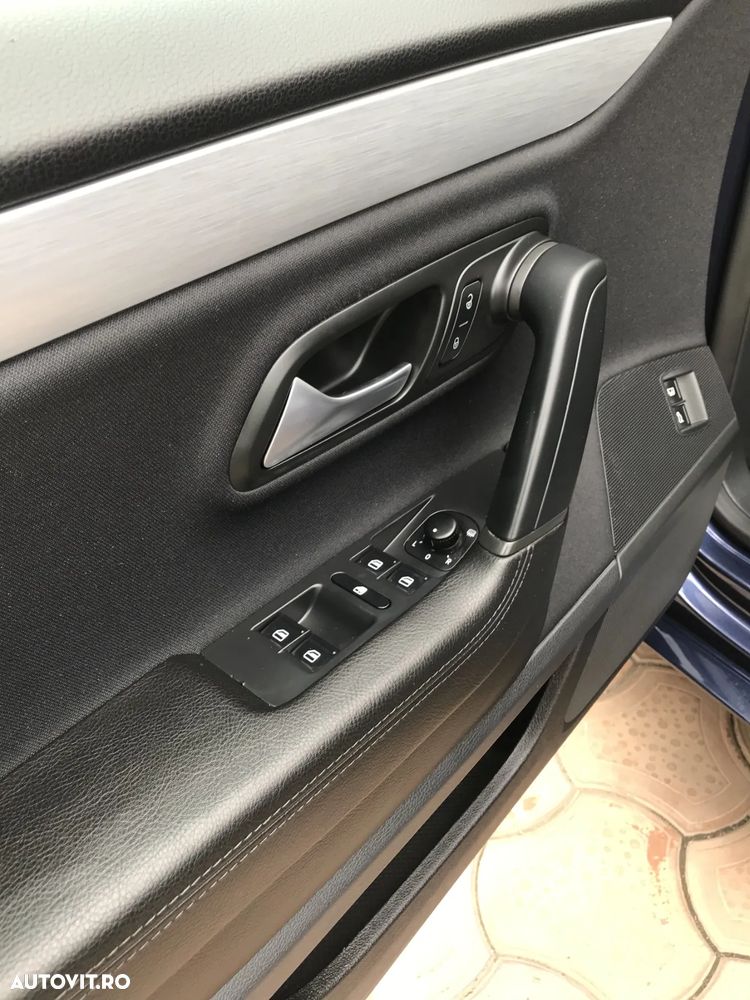 Volkswagen Passat CC 2.0 TDI DSG Exclusive - 8