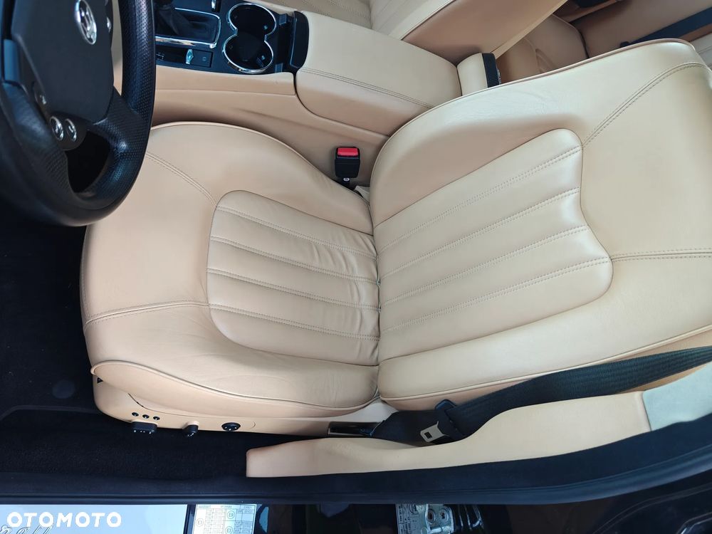 Maserati Quattroporte Standard - 10