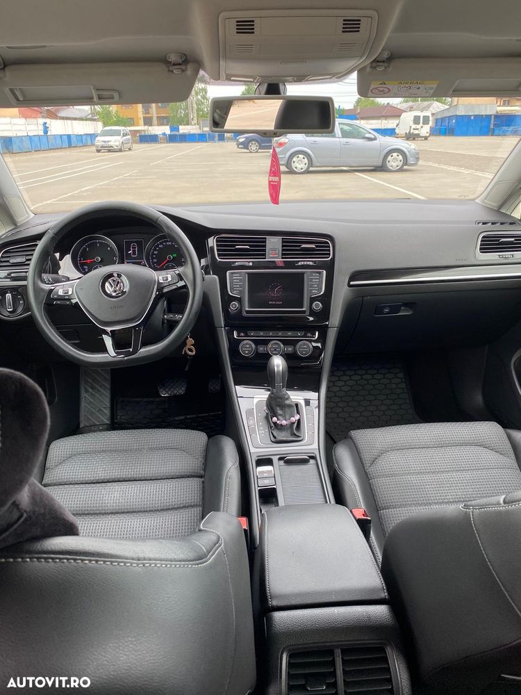 Volkswagen Golf 2.0 TDI DSG Comfortline - 5