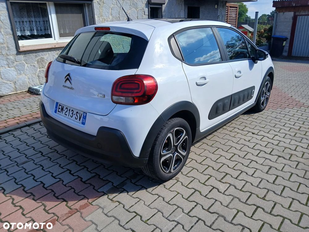 Citroën C3 1.2 PureTech Shine - 3