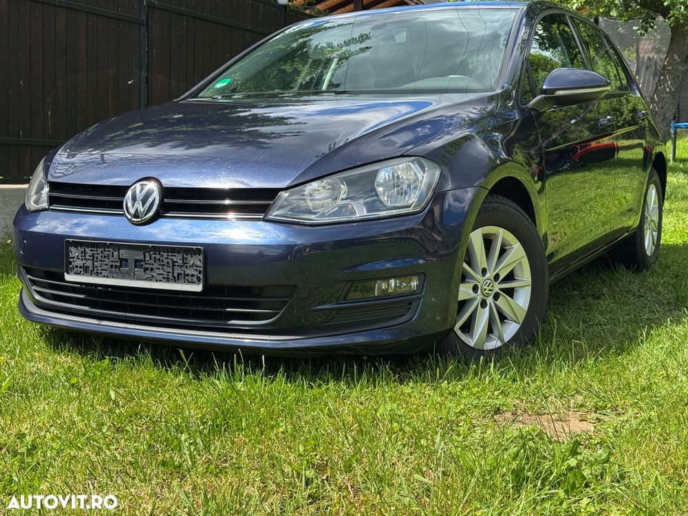 Volkswagen Golf - 28