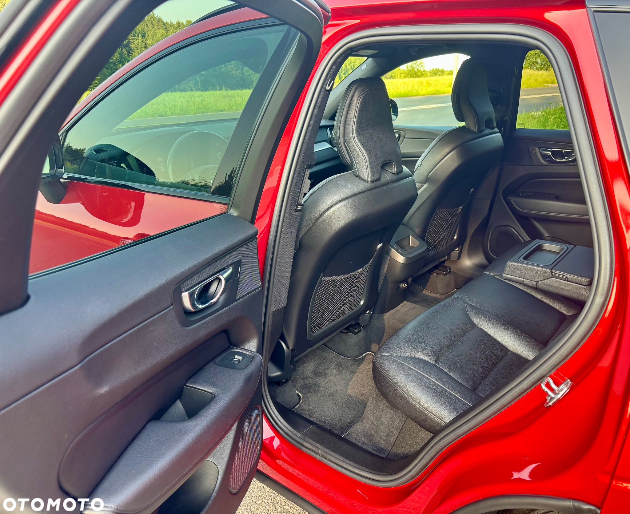 Volvo XC 60 D4 AWD R-Design - 21
