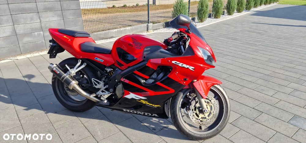 Honda CBR - 3