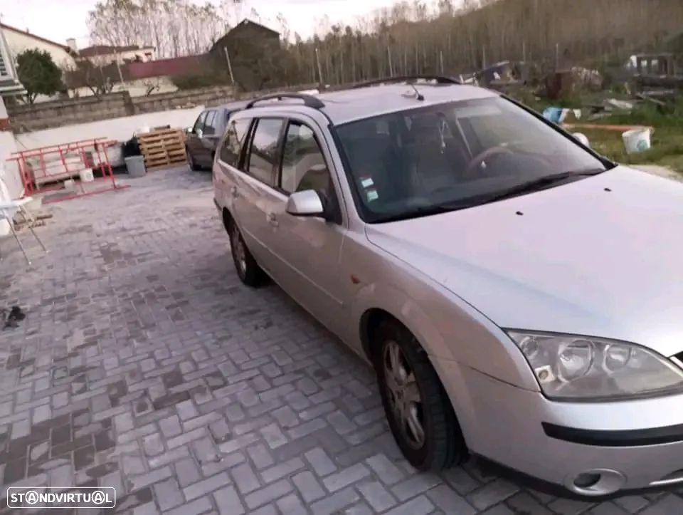 Ford Mondeo SW 2.0 TDdi Ghia - 9