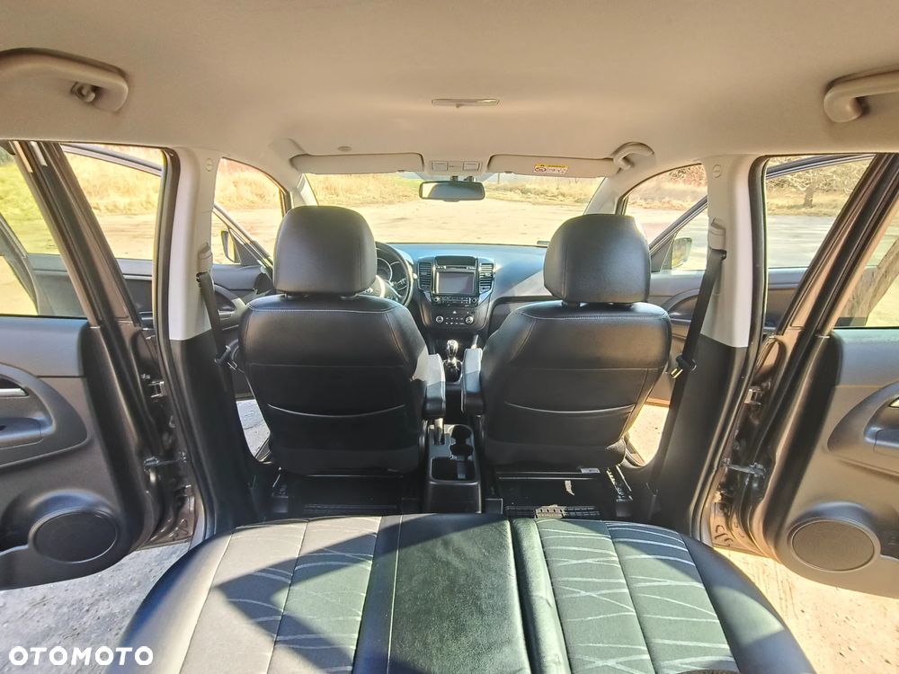 Kia Venga 1.6 Business Line - 10