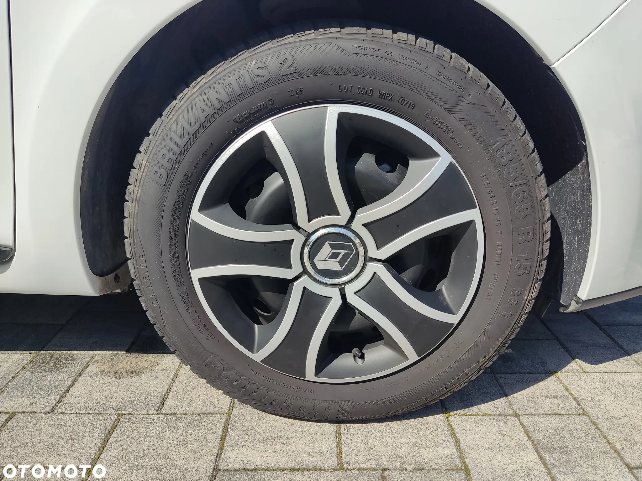 Renault Clio 1.2 16V Limited EU6 - 28