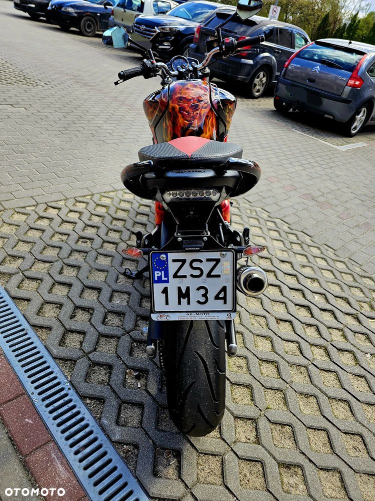 Suzuki Gladius - 12