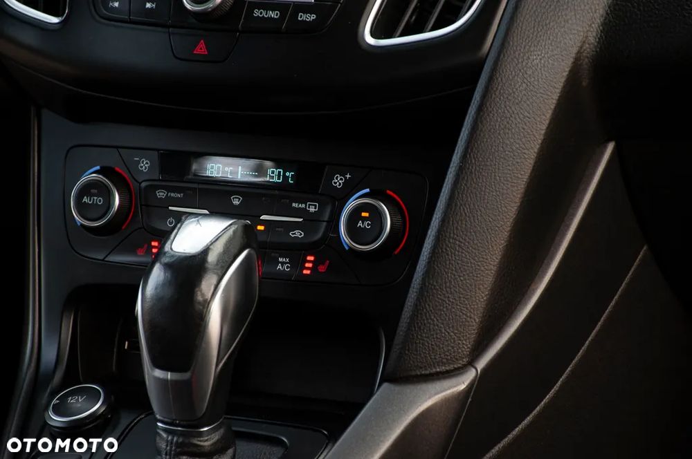 Ford Focus - 24