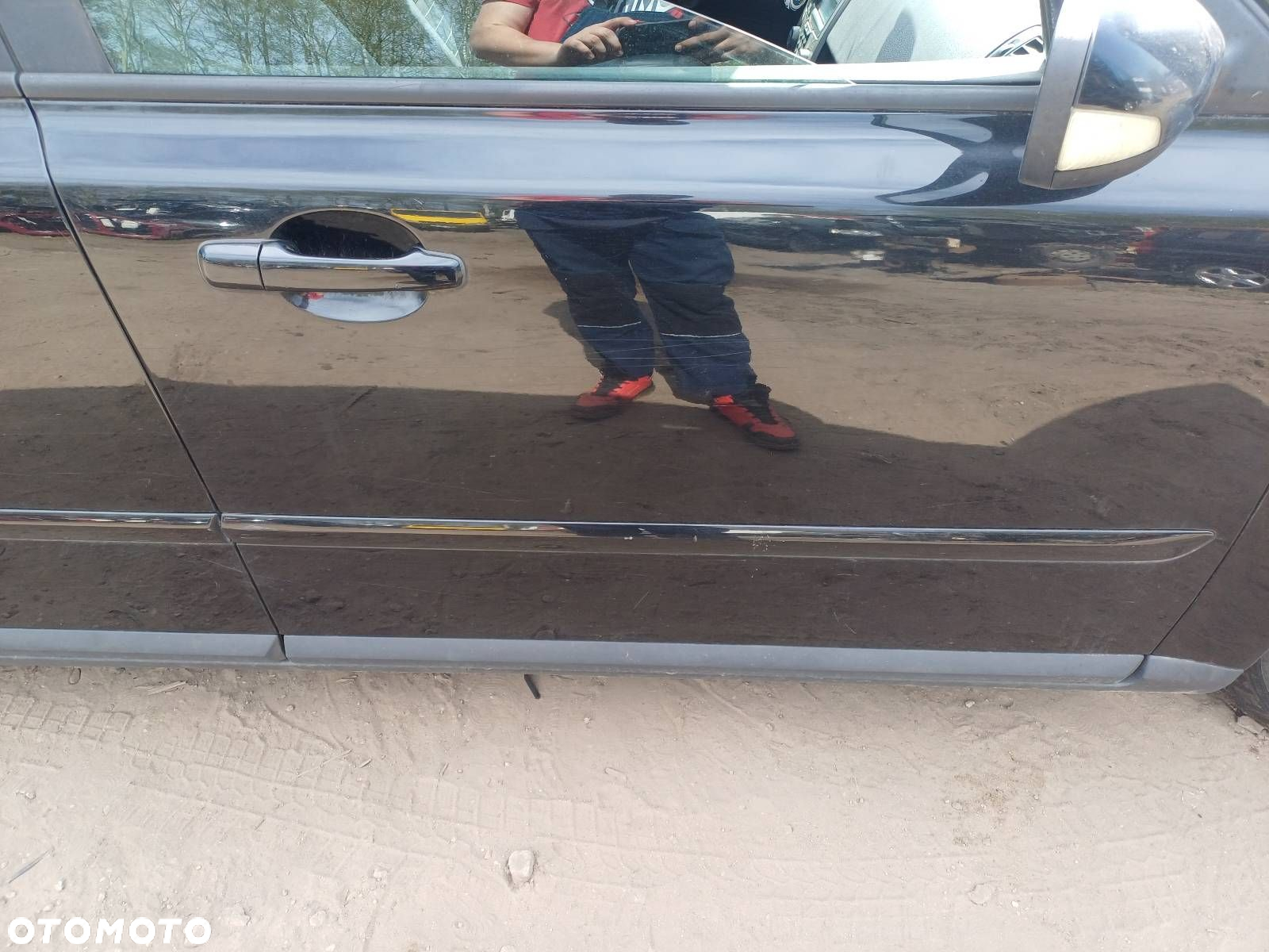 DRZWI KOMPLETNE PRAWY PRZÓD VOLVO V50 I 019-26 - 2