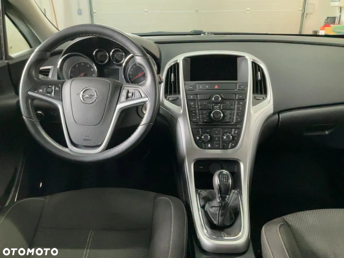 Opel Astra 1.4 Turbo Edition Sport - 9