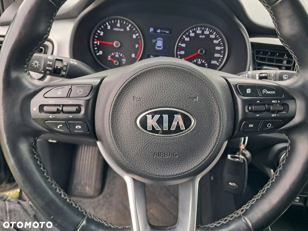 Kia Stonic 1.0 T-GDI L - 10