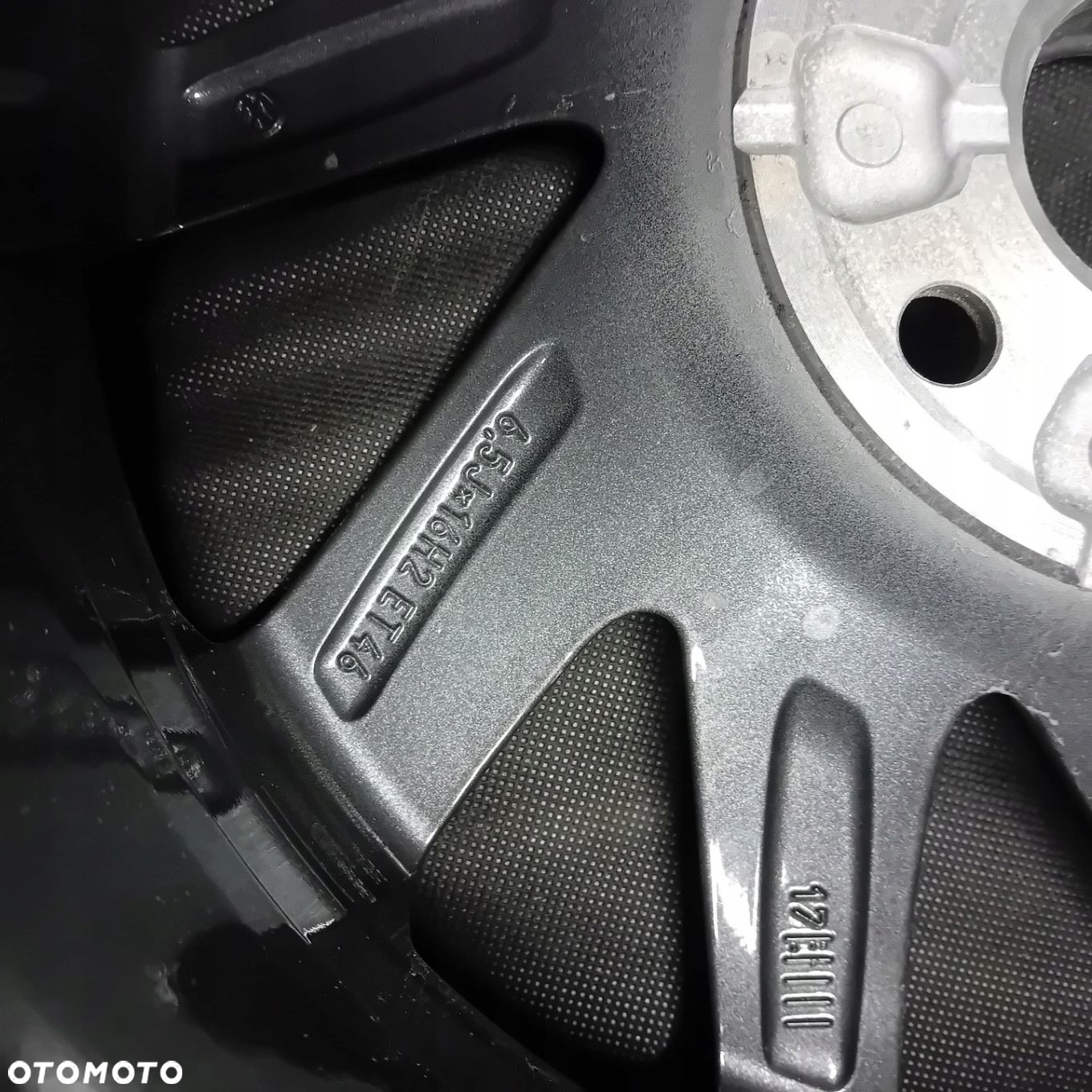 FELGA VW GOLF VII 6,5JX16 ET46 5X112 5G0601025DM - 2