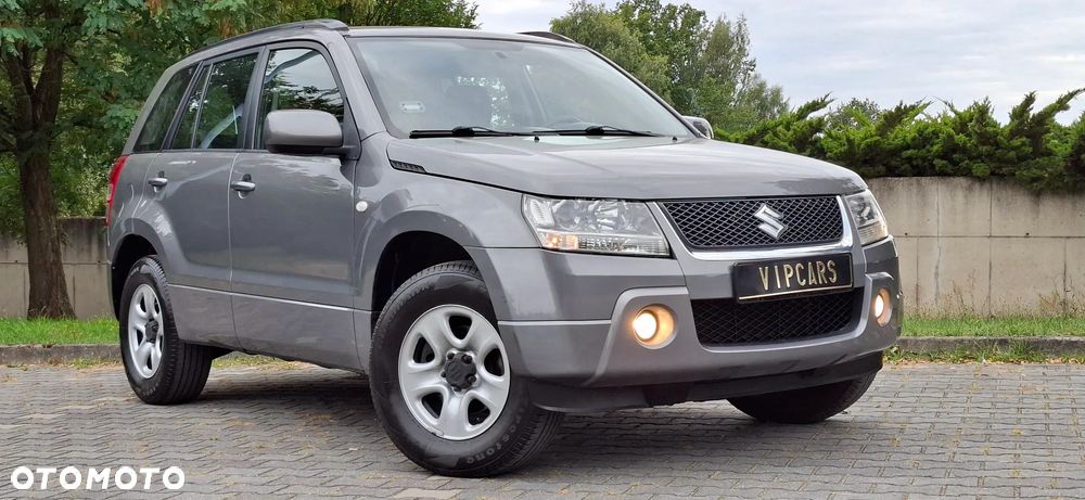 Suzuki Grand Vitara 2.0 Comfort + Family - 6