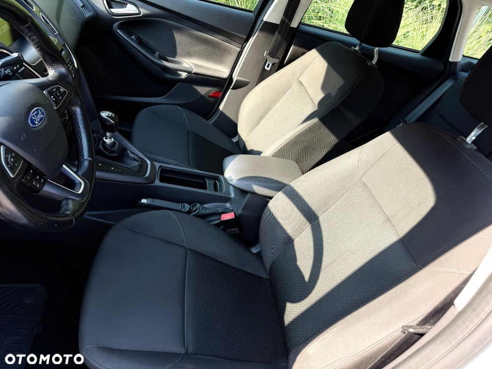 Ford Focus 1.5 TDCi Titanium ASS - 25