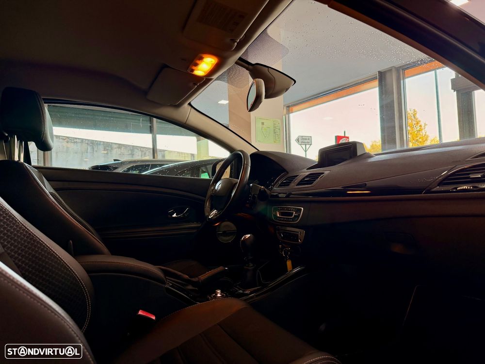 Renault Mégane 1.5 dCi Bose Edition - 27