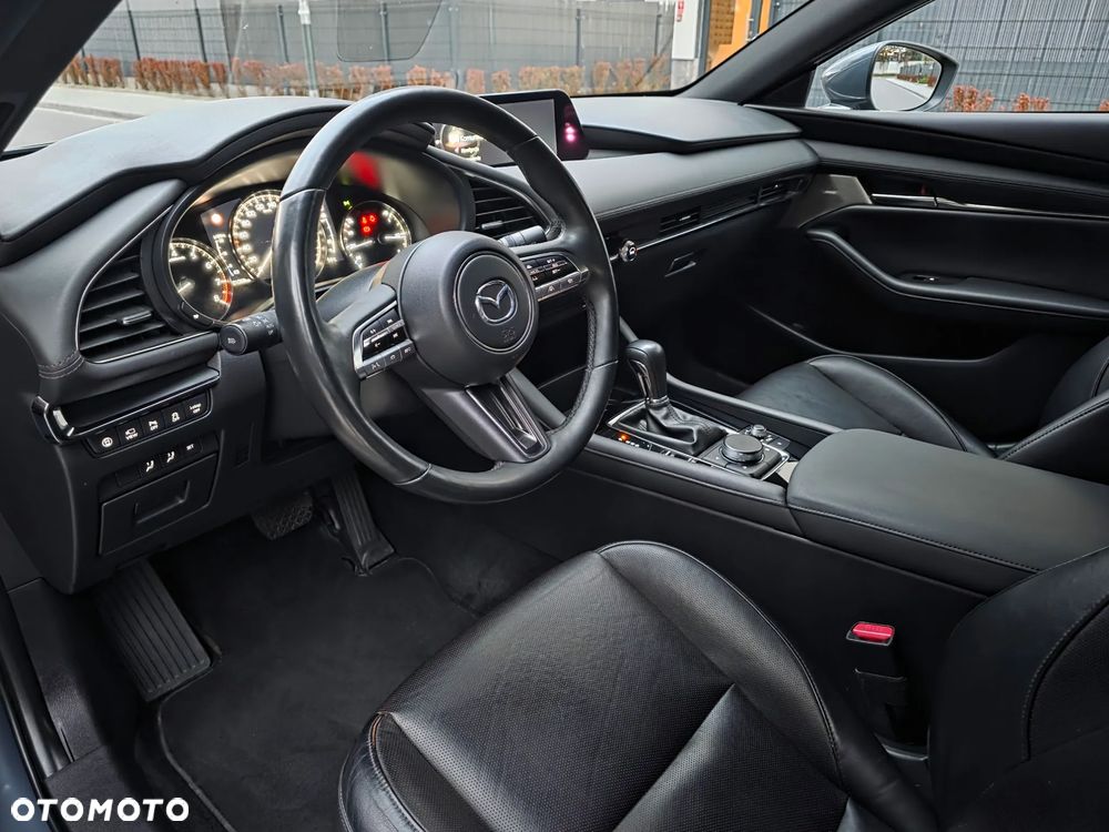 Mazda 3 2.0 mHEV Hikari - 8