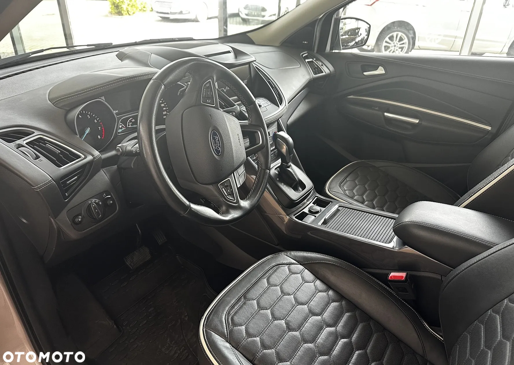 Ford Kuga 1.5 EcoBoost 4x4 Vignale - 8