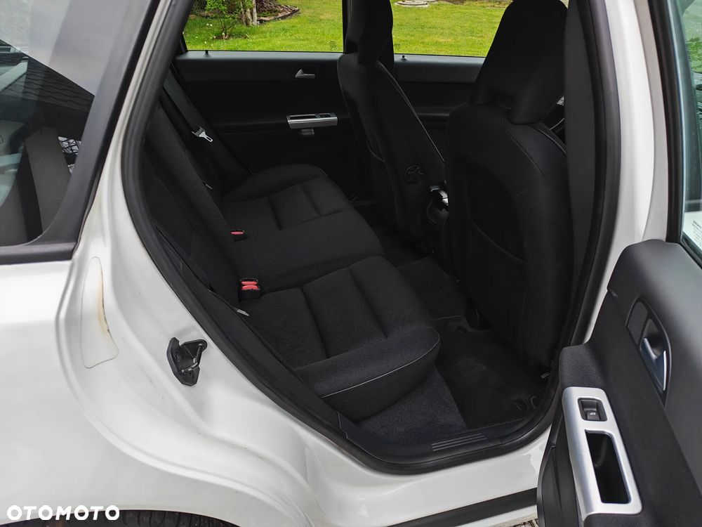 Volvo V50 D3 - 15