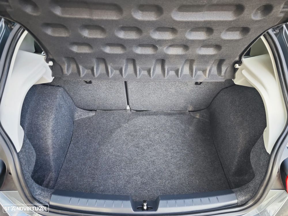 SEAT Ibiza 1.2 12V Reference - 7