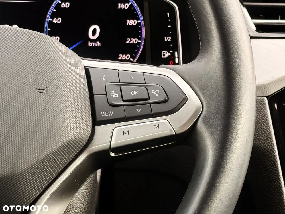 Volkswagen Passat 1.5 TSI OPF DSG Business - 23