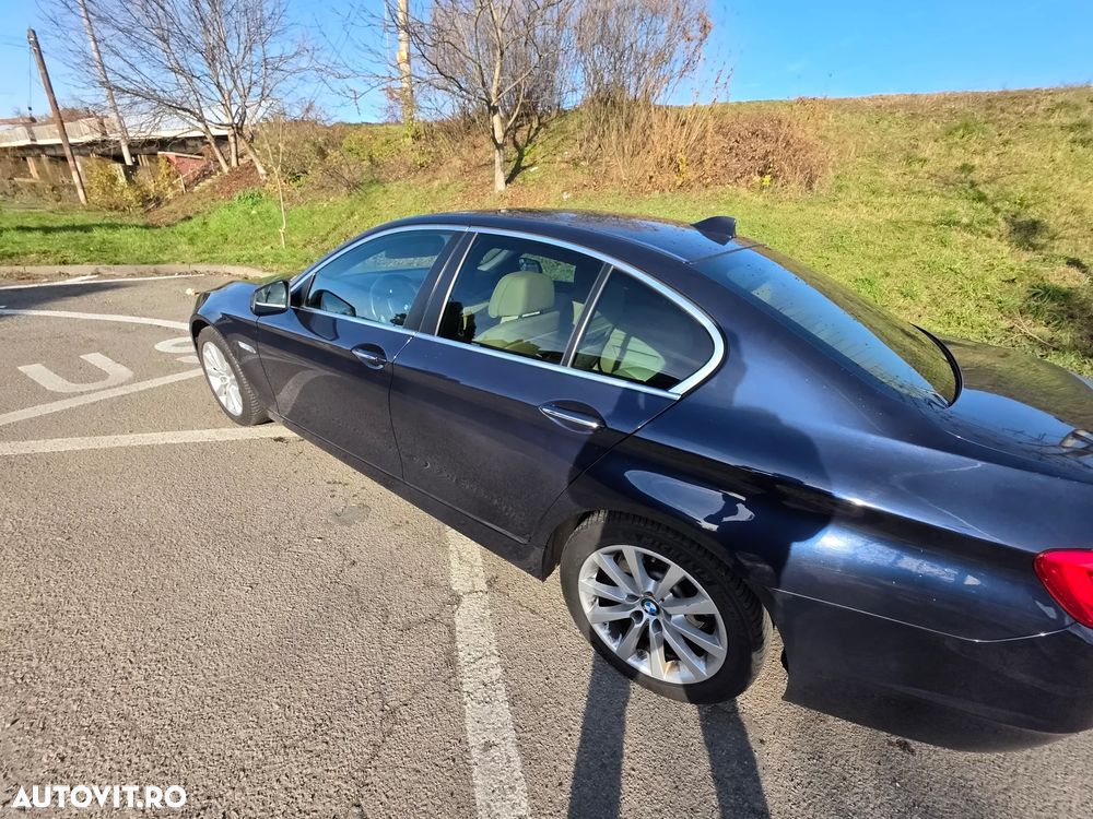 BMW Seria 5 520d - 14
