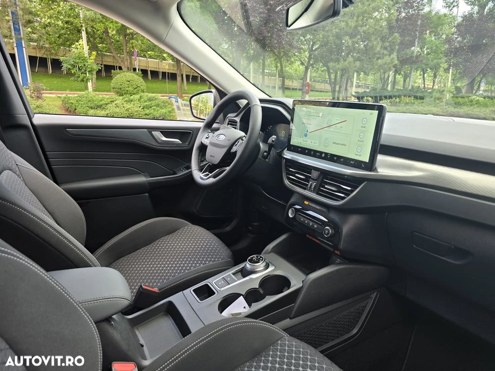 Ford Kuga 2.5 Duratec FWD FHEV Titanium - 12