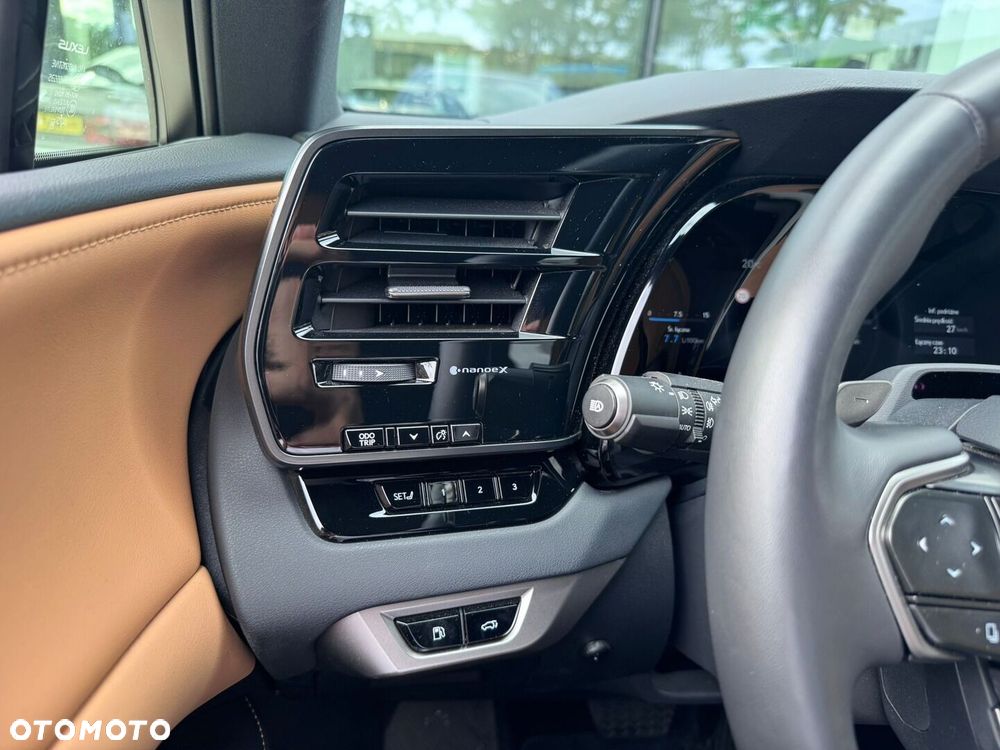 Lexus RX 350h Prestige - 32