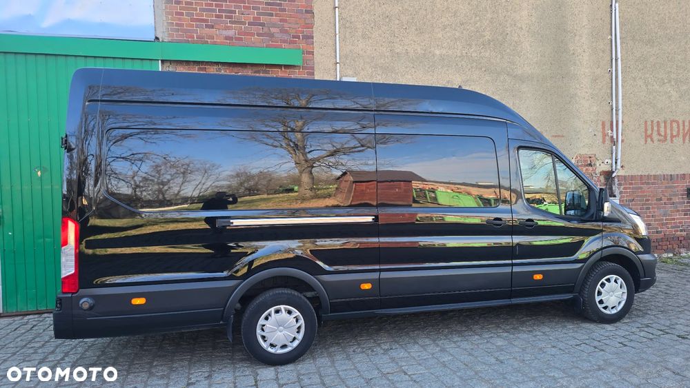 Ford Transit - 25