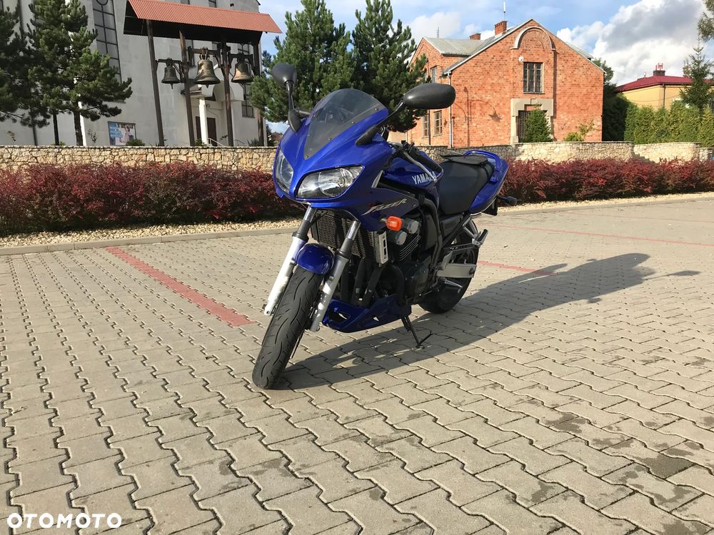 Yamaha FZS - 1
