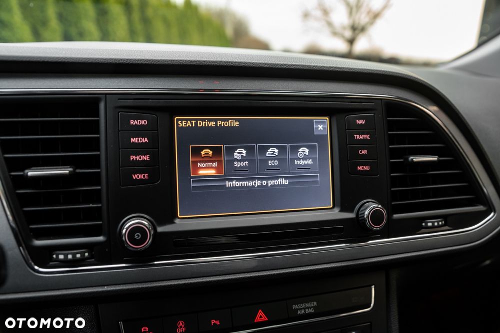 Seat Leon 1.8 TSI Start&Stop DSG FR - 36