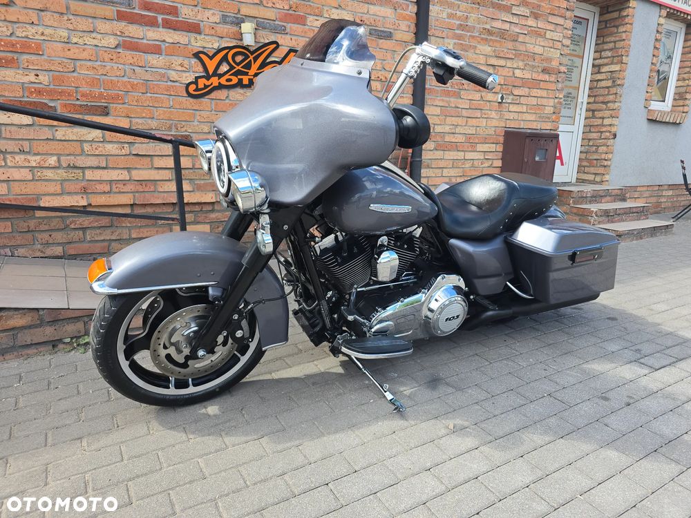 Harley-Davidson Touring Street Glide - 15