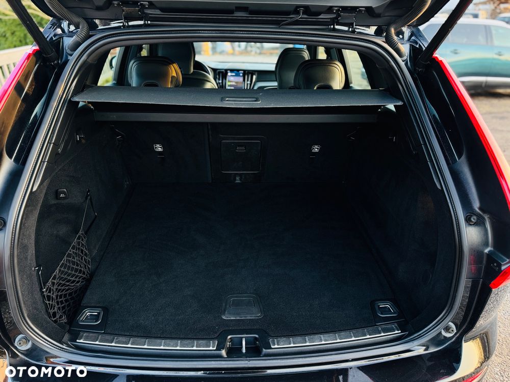 Volvo XC 60 B4 D AWD Geartronic RDesign - 14