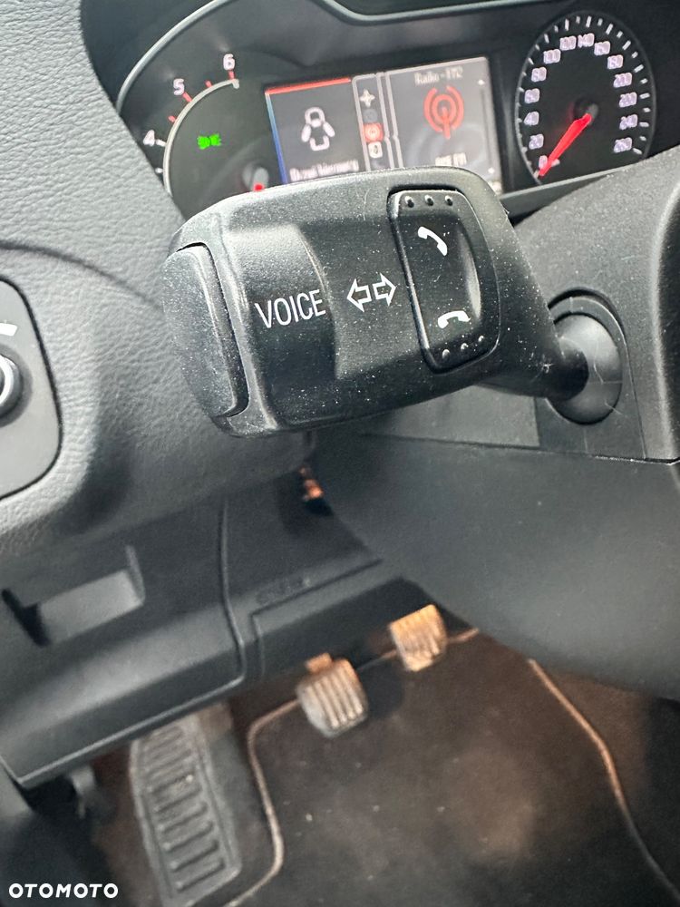 Ford S-Max 2.2 TDCi DPF Titanium X - 13
