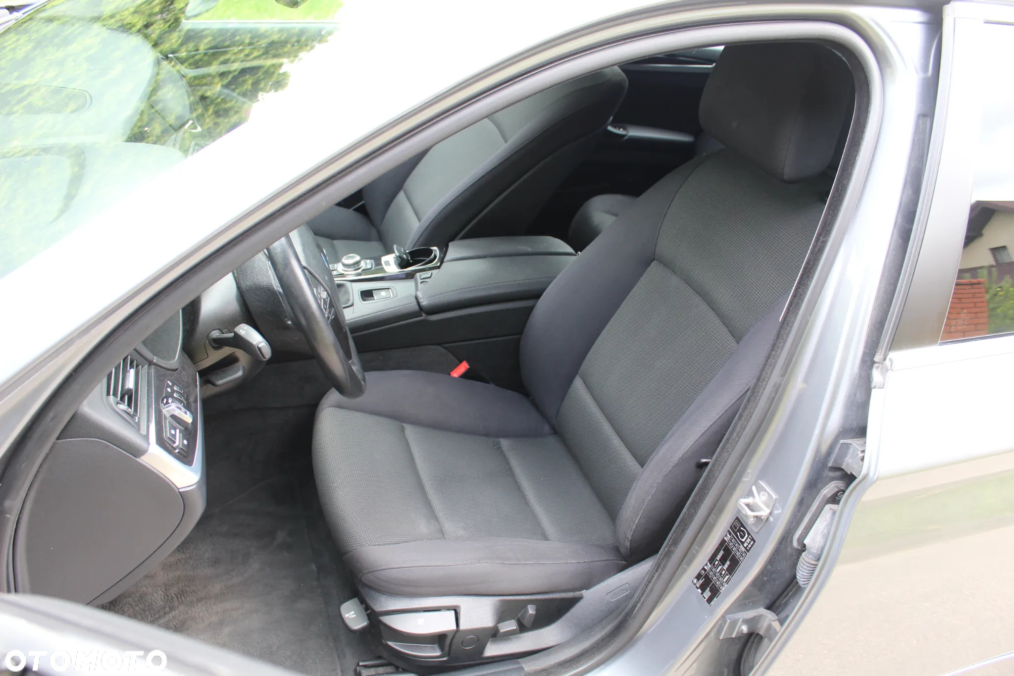 BMW Seria 5 523i - 18