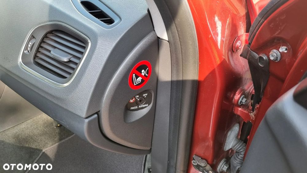 Volvo S60 D3 Geartronic Momentum - 32