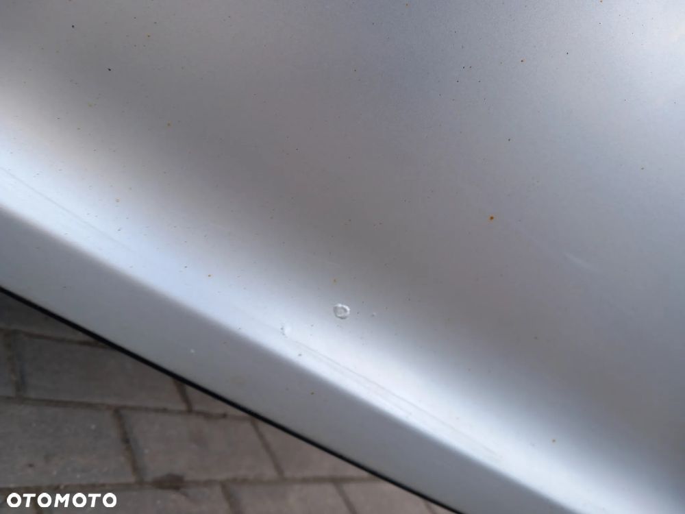 SKODA OCTAVIA II DRZWI LEWE TYLNE LEWY TYŁ KOMBI KOLOR: LF7T - 7