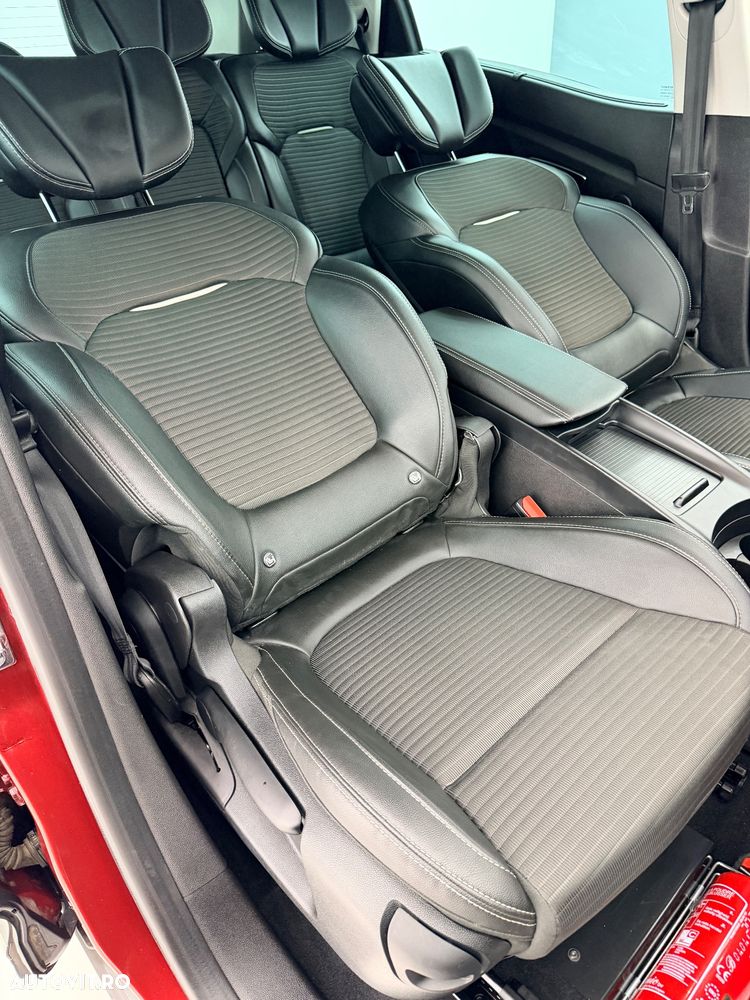 Renault Scenic ENERGY TCe 130 BOSE EDITION - 16