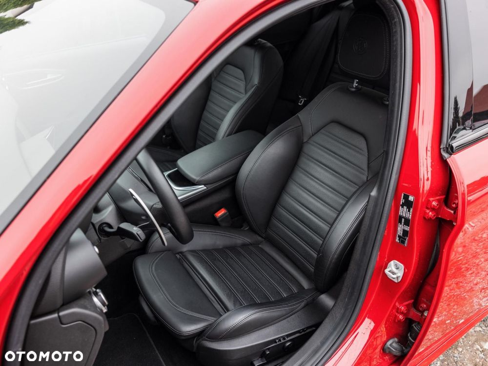 Alfa Romeo Giulia - 15
