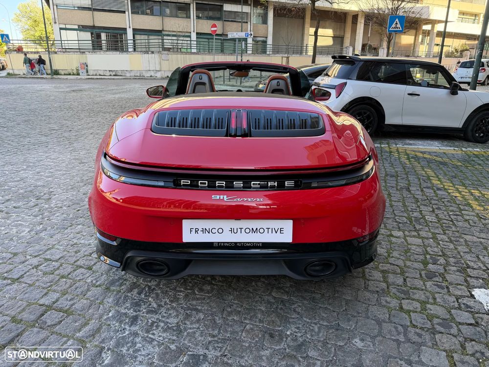Porsche 911 (992) Carrera - 2