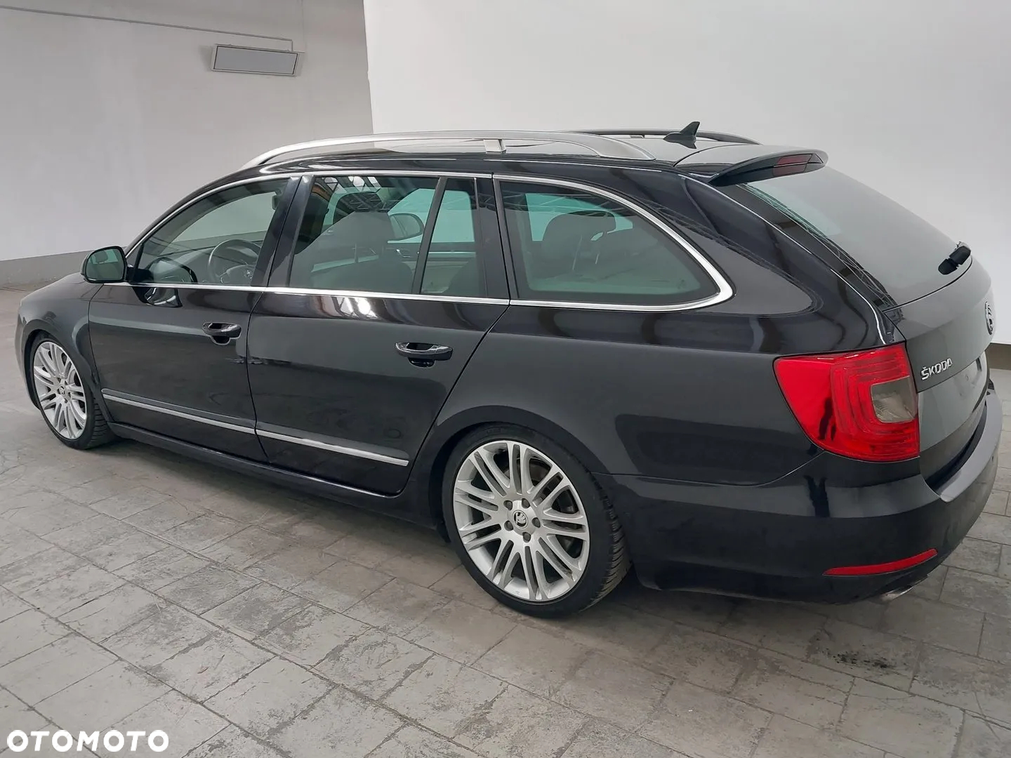 Skoda Superb Combi 3.6 V6 4x4 DSG Elegance - 5