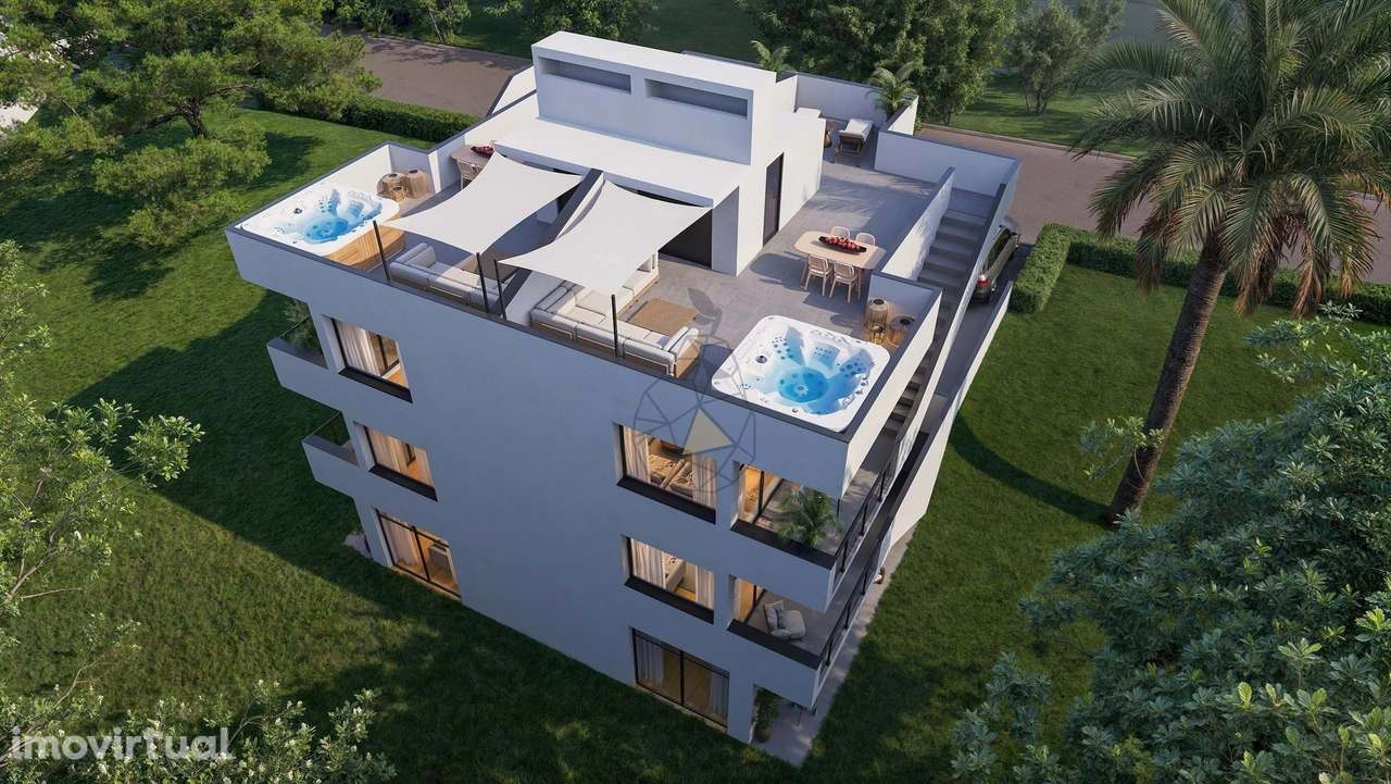 Apartamentos de luxo de dois andares situados em um condomínio fechado - Grande imagem: 3/15