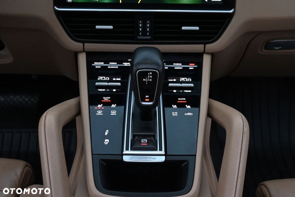Porsche Cayenne S Platinum Edition - 34